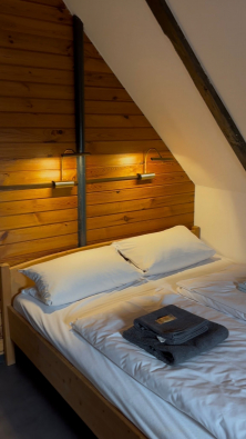 Schlafzimmer 1 Ebene 2 Kinderzimmer Doppelbett