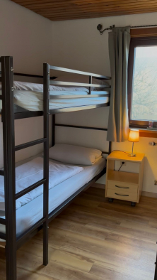 Schlafzimmer 2 Ebene 2 Kinderzimmer mit Etagenbett